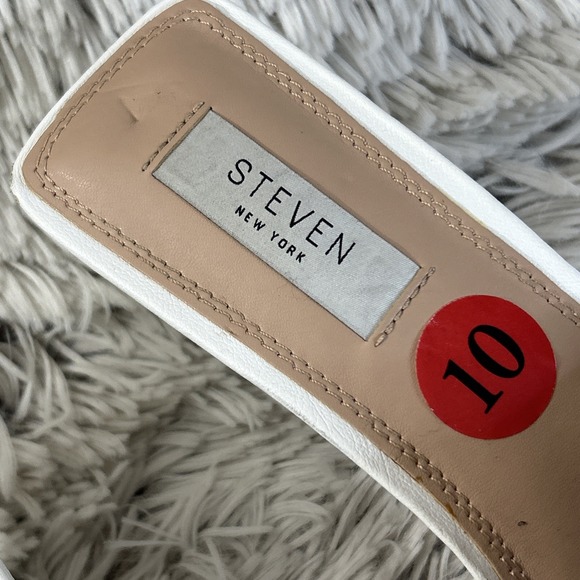 Steven NY Irvan White Embellished Gold Studded Stiletto Heel Sandals Sz 10 Shoes - Picture 8 of 11